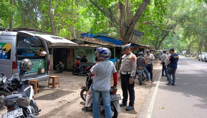 Operasi Pajak Kendaraan di Jalur Palabuhanratu–Cisolok, Polisi Sukabumi Beri Edukasi Tanpa Tilang