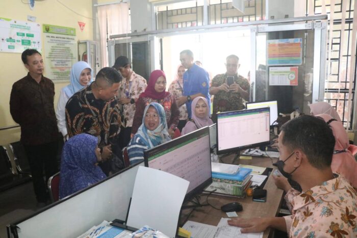 Pemerintah Kabupaten Sukabumi meresmikan Program Peningkatan Integrasi Layanan Primer (ILP) di UPTD Puskesmas Kadudampit, Kamis (16/10/2025).