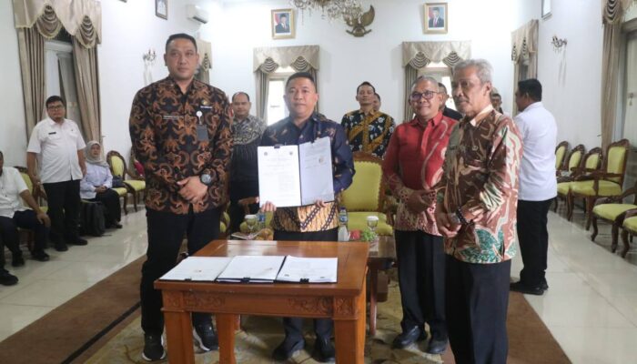 Wabup Sukabumi Teken Perjanjian Kerjasama OP4D