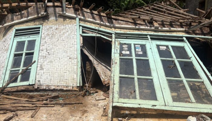 Rumah Penyandang Disabilitas Mental di Cikembar Sukabumi Roboh, Pemdes Sebut Rumah Kosong