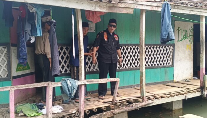 Ketua Umum YFSBBP Tinjau Ponpes Darul Ma’arif yang Ambruk, Salurkan Santunan dan Siap Bantu Pembangunan