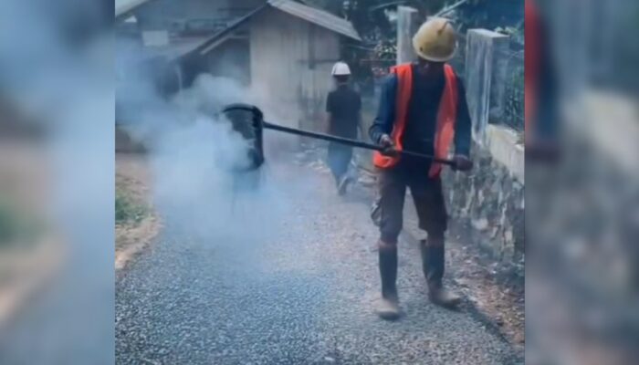 Disperkim Sukabumi Tinjau Pekerjaan Jaling di Desa Cikurutug untuk Pastikan Kualitas Pembangunan