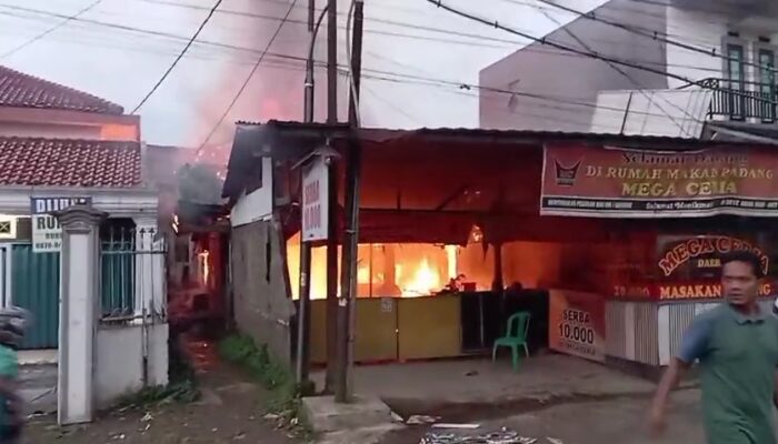 RM Padang di Cibadak Sukabumi Ludes Terbakar, Diduga Gegara Gas Bocor