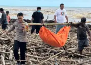 Mayat Pria Ditemukan di Muara Sungai Cibuni, Diduga Korban Laka Laut Asal Cianjur
