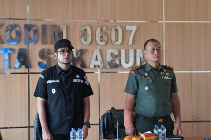 Wakil Wali Kota Sukabumi, Bobby Maulana, bersama Dandim 0607 Indra Gunawan mengikuti rakor dari via zoom bersama Presiden Prabowo Subianto, Selasa (25/11/2025).