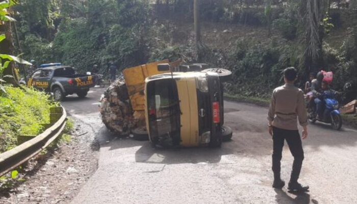 Kecelakaan Truk Sampah di Tanjakan Baeud Sukabumi: Terpaksa Overload, Dinas Kekurangan Armada