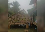 Asrama Santri Ponpes Darul Ma’arif Cibitung Ambruk, Puluhan Santri Butuhkan Bangunan Baru