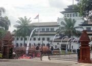 Anggaran Rp3,9 Miliar untuk Gapura Gedung Sate Dikritik, Lebih Penting Selamatkan Situs Budaya Sunda
