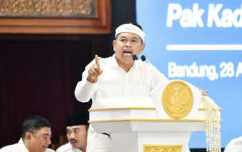 KDM Soroti Truk Overload, Apreasiasi Aksi Warga Perbaiki Jalan Provinsi di Nyalindung Sukabumi