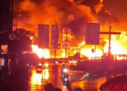 Pos Polisi hingga Enam Ruko Ludes, Truk BBM Terguling jadi Pemicu Kebakaran Hebat di Cianjur