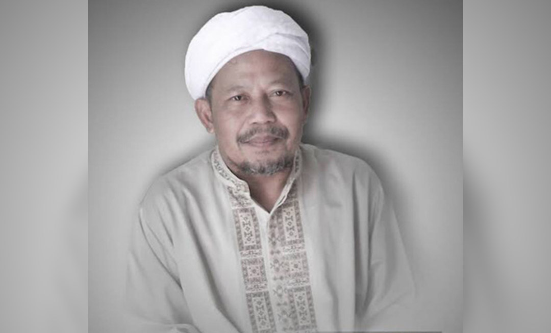 KH Zezen Zainal Abidin Bazul Asyhab,