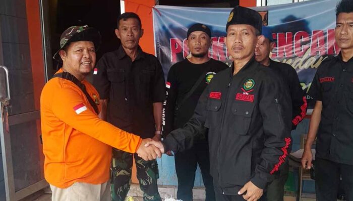 Solidaritas untuk Cisolok Sukabumi, Sapu Jagat Koleberes Bantu Warga Terdampak Banjir