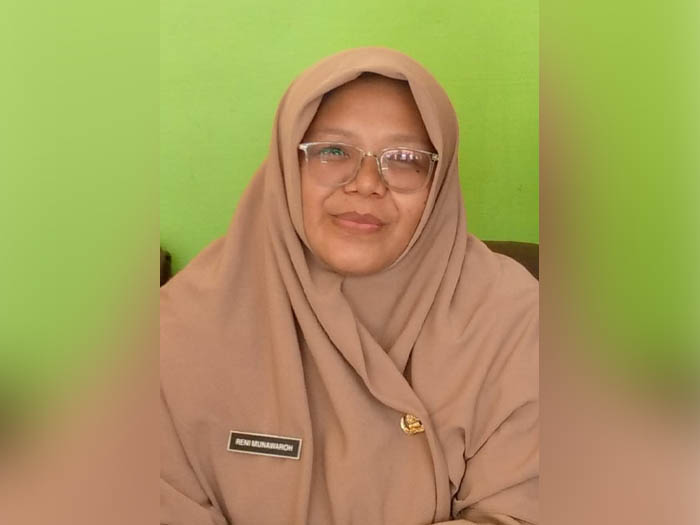 Reni Munawaroh.