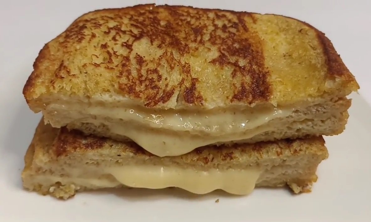 Resep Sarapan Praktis ala Sukabumi, Cheese French Toast Tiga Lapis dengan Keju Melty