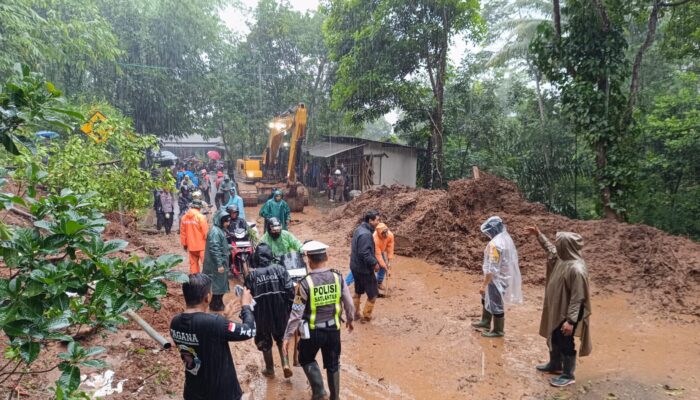 Akses Jalan Kiara Dua-Bagbagan Berangsur Normal dengan Sistem Buka Tutup