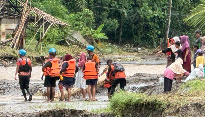 Wabup Sukabumi Pastikan Pengungsi Aman, Relokasi Permanen Masih Dikaji