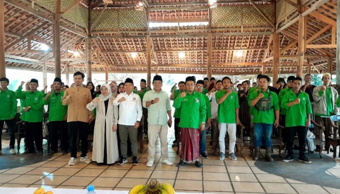 Perkuat Wawasan Kebangsaan, Zaenul Munasichin Sosialisasikan Empat Pilar MPR RI di Sukabumi