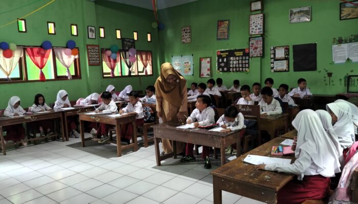 Jelang Pelantikan P3K Paruh Waktu, DPRD Kabupaten Sukabumi Pastikan tak Ada Guru Honorer Tertinggal