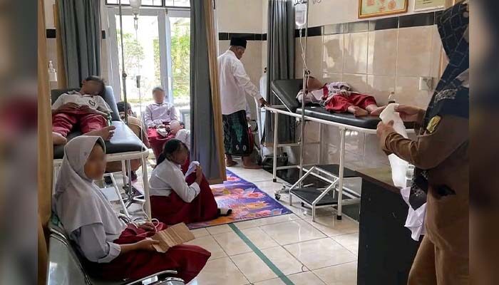Waduh! Puluhan Siswa SD di Cidadap Sukabumi Keracunan Massal, Diduga Akibat Kerang Rebus