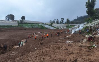 Hari Ketiga Pencarian Longsor Bandung Barat, Lebih dari 2.000 Personel Diterjunkan
