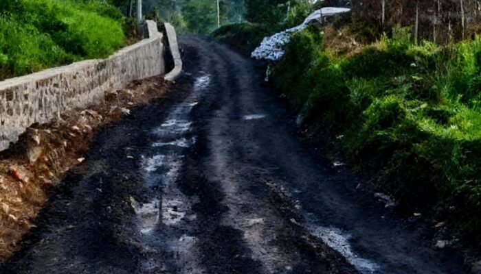 Perbaikan Jalan Cikarang di Cidolog Dimulai, Material Sudah Tiba di Lokasi