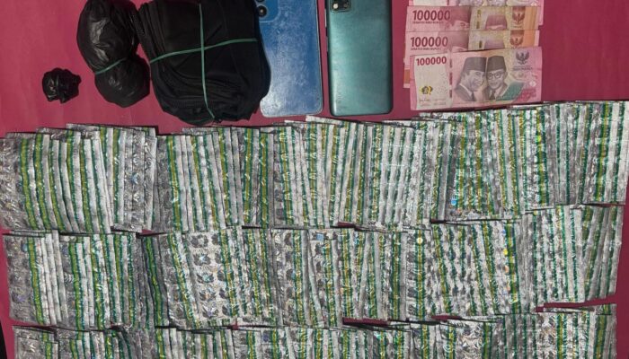 Sat Narkoba Polres Sukabumi Kota Bongkar Peredaran RibuanTramadol Ilegal, Dua Pelaku Diamankan