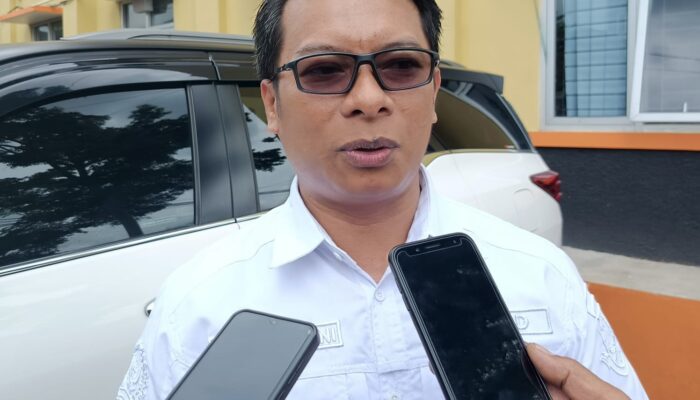 Anggota DPRD Kota Sukabumi Sentil Pemkot Sukabumi Soal Banyaknya Jalan Rusak