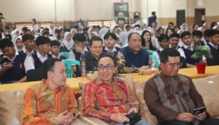 Career Day XVI SMAN 1 Kota Sukabumi Jadi Etalase Kolaborasi Pendidikan dan Dunia Kerja