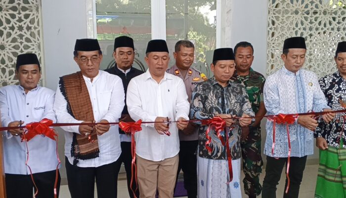 Wabup Sukabumi Resmikan Masjid Pondok Pesantren Sirojul Ummah di Surade