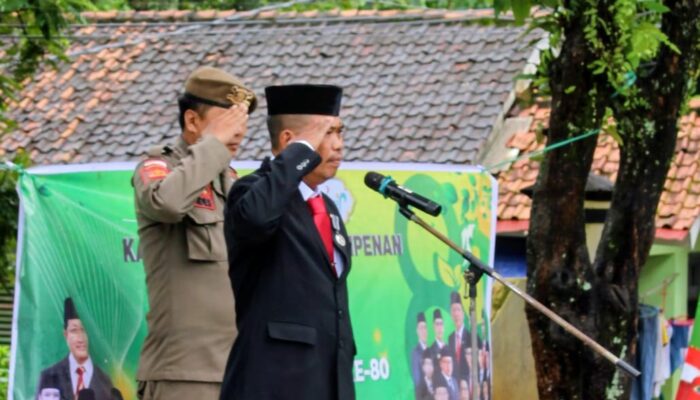 Peringati Hari Amal Bakti, Camat Simpenan Ajak Warga Jaga Lingkungan di Tengah Cuaca Ekstrem