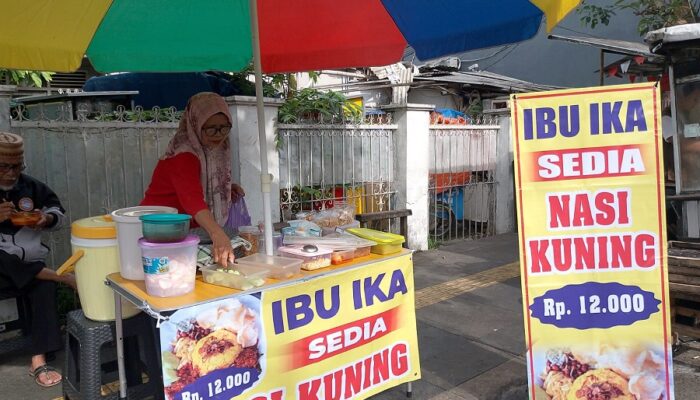 Sarapan Murah Meriah di Sekitar Masjid Agung Sukabumi, Nasi Kuning Ibu Ika Jadi Rekomendasi