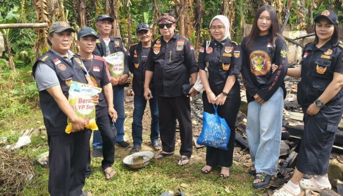 Di Tengah Abu dan Duka, Uluran Tangan YFSBBP Hadir untuk Keluarga Korban Kebakaran Jampangkulon