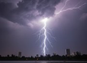 BMKG Prakirakan Hujan Petir di Sejumlah Wilayah Indonesia Kamis 5 Februari 2026