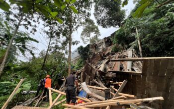 Longsor Kembali Terjadi di Sriwedari, Bangunan UMKM Ambruk untuk Kedua Kalinya