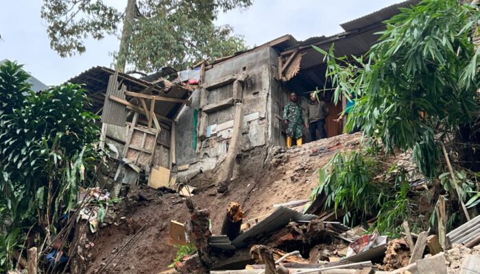 DPUTR Diduga Abai Lakukan Perbaikan Bencana Alam Tanah di Jalan Sriwidari Kembali Longsor