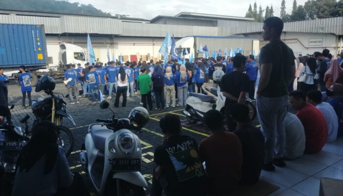 Demo Buruh di Cibadak Sukabumi: Wartawan Dilarang Meliput, Ratusan Pekerja Terancam PHK