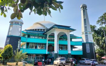 Kisah Panjang Masjid Agung Palabuhanratu, dari Wakaf Warga hingga Ikon Kota