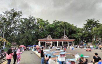 Warga Tumpah Ruah, Alun-alun Palabuhanratu jadi Tempat Favorit Ngabuburit