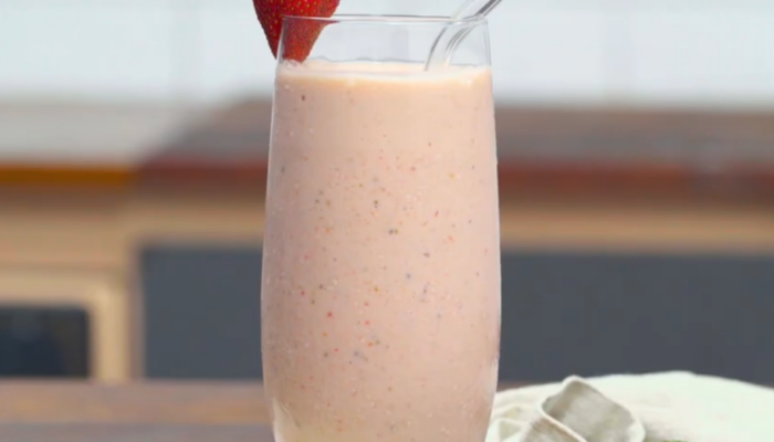 Strawberry Yogurt Smoothies, Menu Sarapan Praktis yang Sehat dan Mengenyangkan