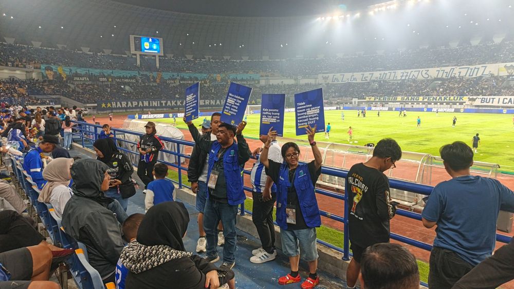 PERSIB Bandung Kelola Hampir 5 Ton Sampah di GBLA, Terapkan Zero Waste Saat Lawan PSBS Biak