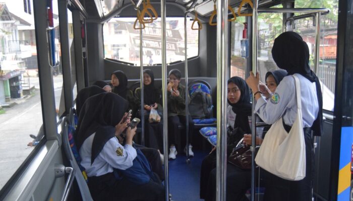 Dishub Kota Sukabumi Operasikan Bus Gratis Sambungrasa, Solusi Hemat dan Ramah Lingkungan untuk Aktivitas Pagi