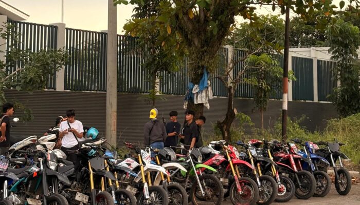 Momentum Ramadan, Komunitas Supermoto Palabuhanratu Berbagi Takjil dan Buka Bersama