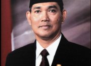 Mengenal Try Sutrisno, Purnawirawan Jenderal yang Pernah Mendampingi Presiden Soeharto