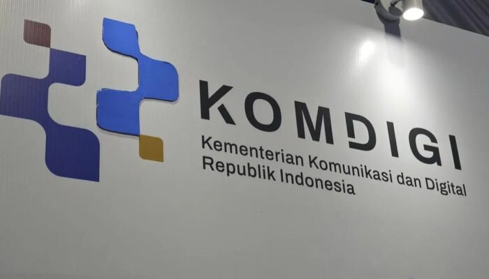 Komdigi Larang Anak di Bawah 16 Tahun Punya Akun Medsos dan Roblox