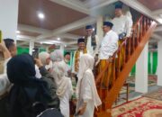 Ketua Umum Partai Golkar menyambangi Ponpes Azzainiyah di Desa Perbawati, Kecamatan Sukabumi, Kabupaten Sukabumi, Minggu malam (08/03/2026).