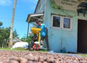 Program ekosistem kopi berkelanjutan dijalankan melalui kolaborasi antara pelaku usaha kopi dan komunitas petani di Desa Cipeuteuy, Kecamatan Kabandungan, yang berada di wilayah penyangga Taman Nasional Gunung Halimun Salak (TNGHS).