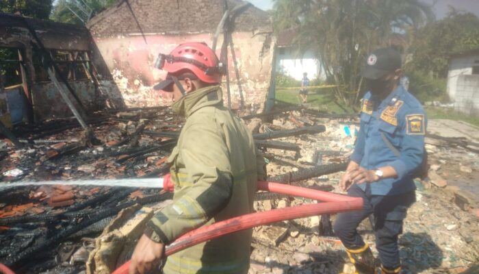 Kebakaran Landa TK Tunaskarya Warungkiara Sukabumi, Kerugian Capai Rp300 Juta