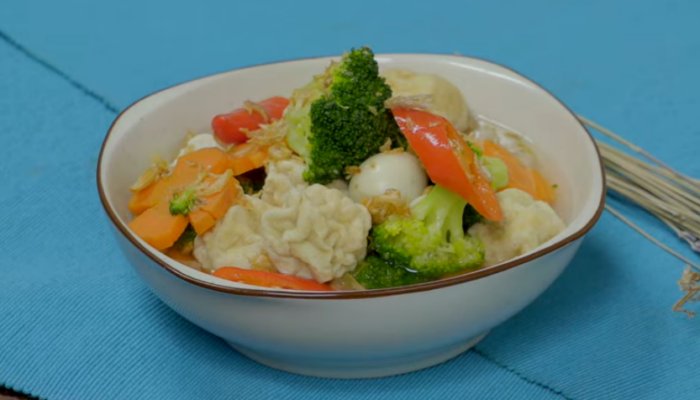 Sop Ayam Telur Tahu Bulat ala Sukabumi, Menu Praktis untuk Sahur