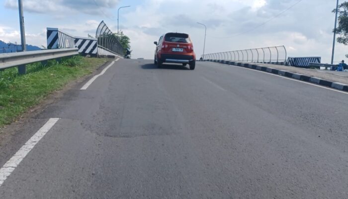 Jalan Lingkar Selatan Sukabumi Bergelombang, Pengendara Keluhkan Rawan Kecelakaan