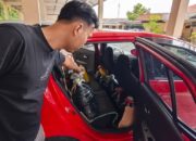 Anggota Polres Sukabumi mengamankan ratusan liter BBM bersubsidi yang ditimbun di wilayah Tegalbuleud, Kabupaten Sukabumi.